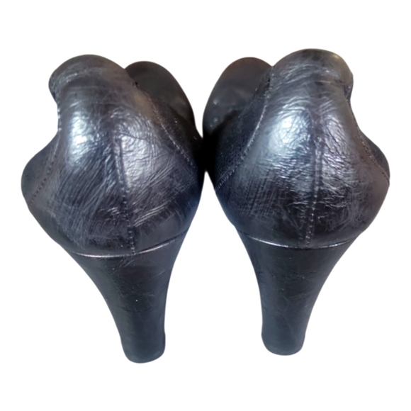 Donald J. Pliner Elegant Black Women's Timeless Elastic Opening Heels 9 1/2 - Picture 10 of 10